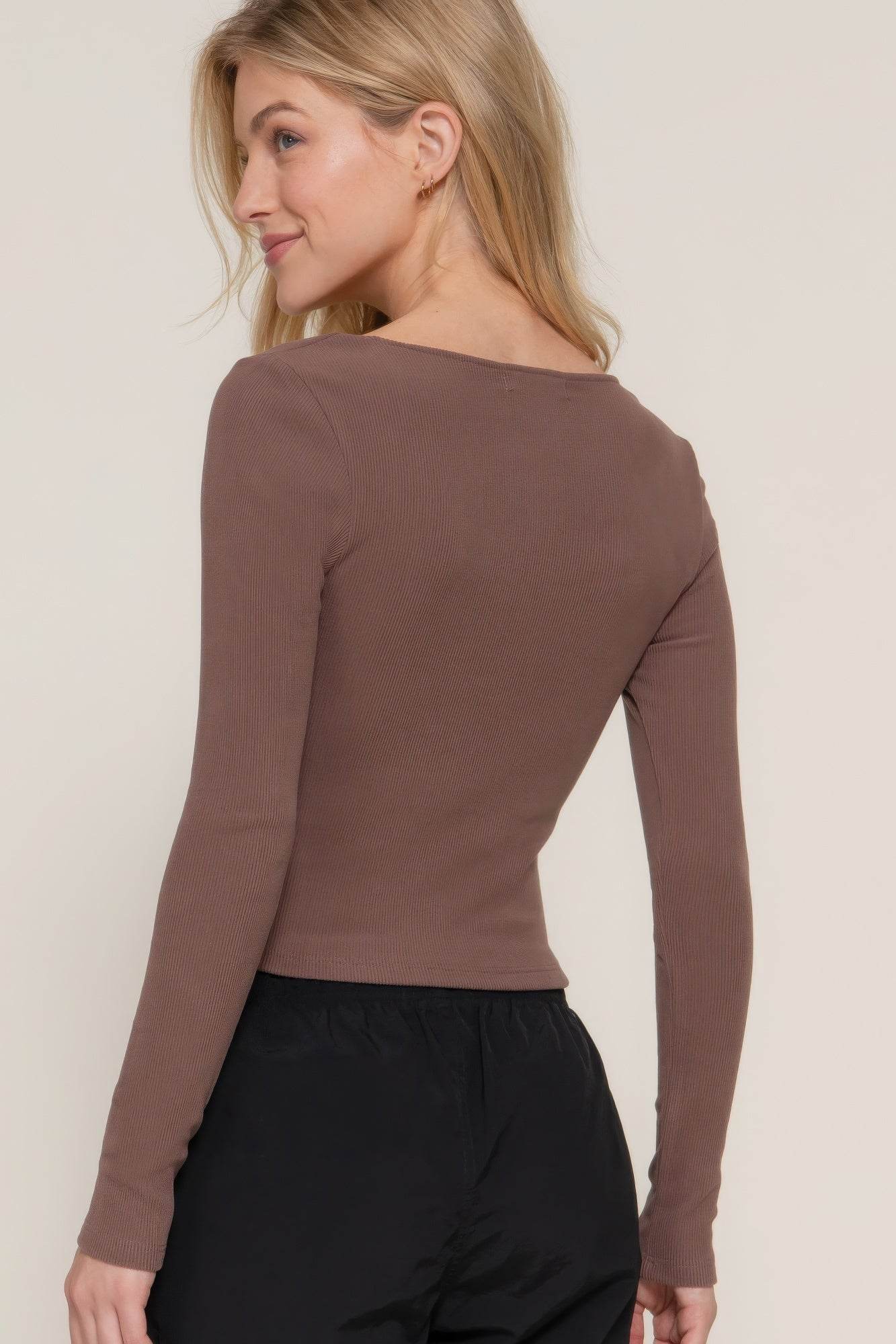 Long slv sweetheart neck seam detail knit top - VacationGrabs