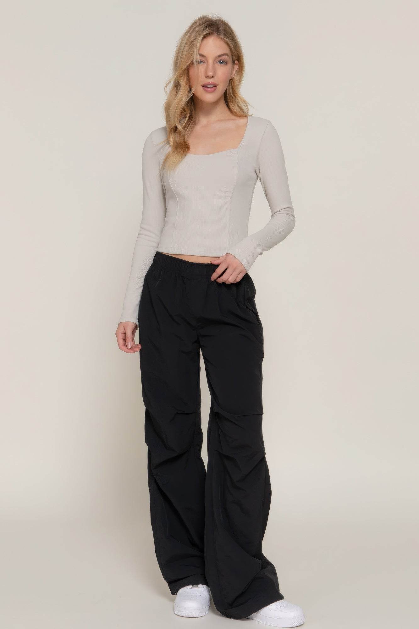 Long slv sweetheart neck seam detail knit top - VacationGrabs