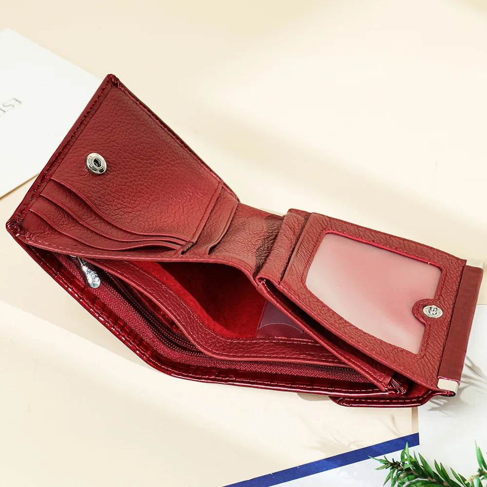 Retro Fashion Alligator Pattern Cowhide Leather Women’s Short Clutch Purse - VacationGrabs