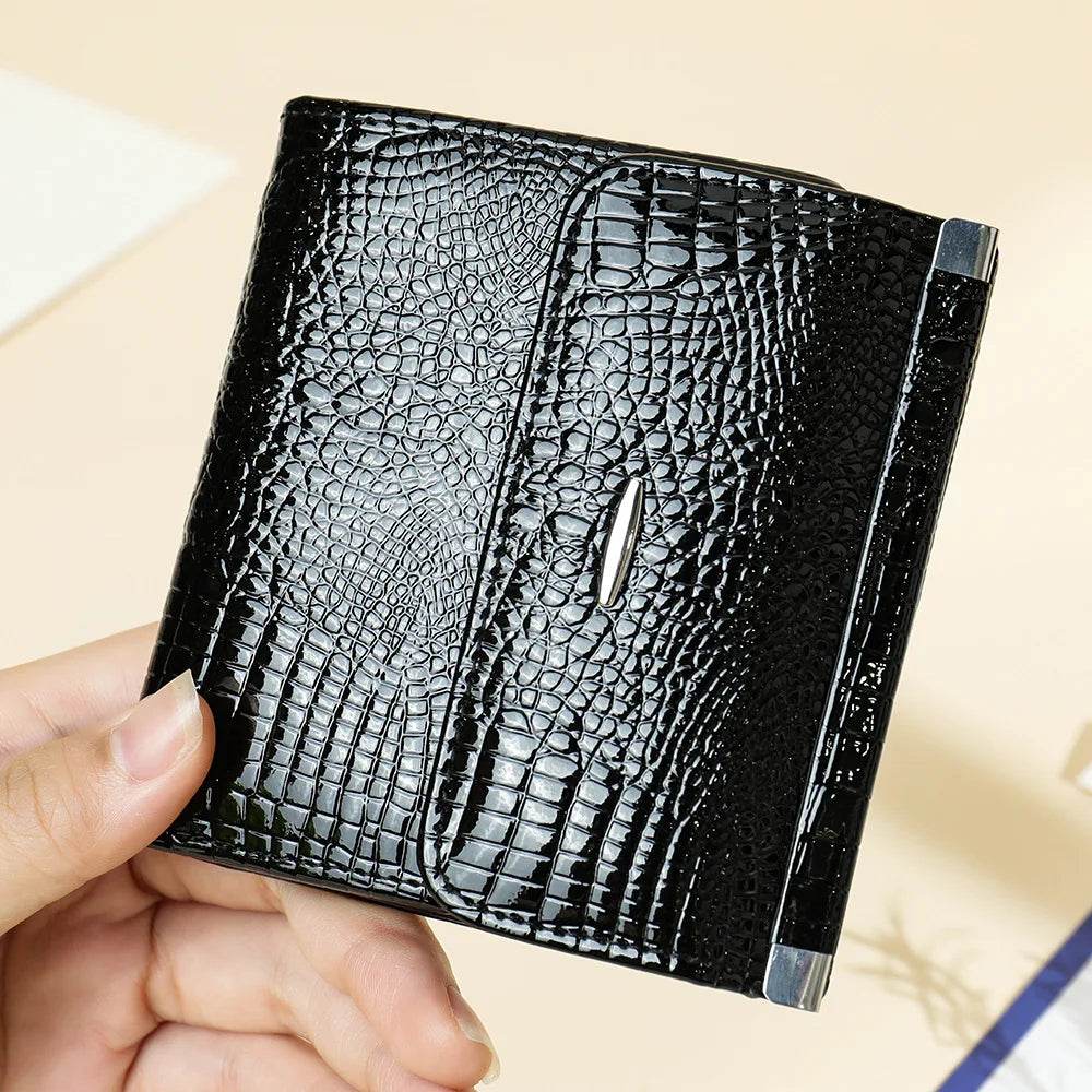 Retro Fashion Alligator Pattern Cowhide Leather Women’s Short Clutch Purse - VacationGrabs
