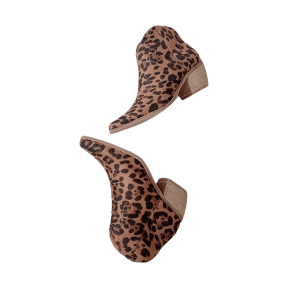 Amour leopard boots with a stylish design and comfortable heel, perfect for trendy outfits
