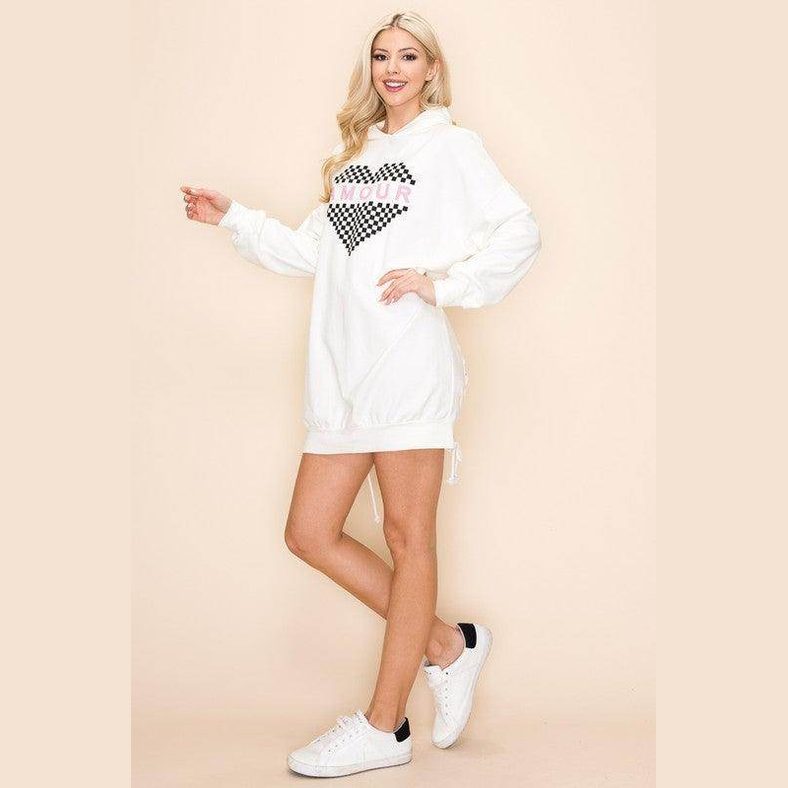 Andante USA Amour sweatshirt dress in white with checkered heart design, perfect for casual wear