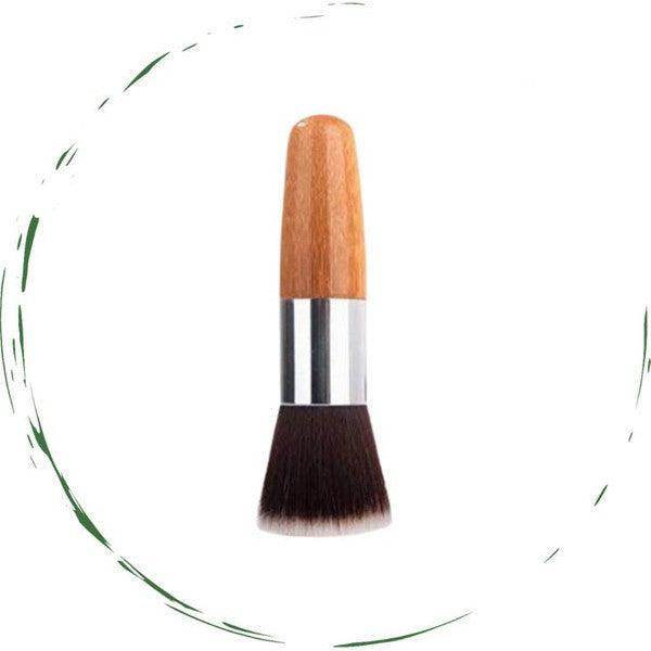 BeNat blush kabuki brush with a wooden handle and soft bristles for flawless makeup application