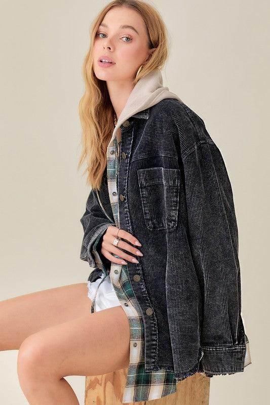 La Miel Women's Casual Vacation Jacket in denim with plaid lining for stylish layering