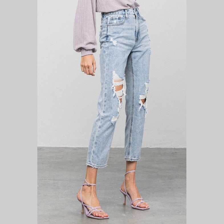 Denim Lab USA Women's Comfortable Travel Jeans in Light Wash with Ripped Details for Casual Style