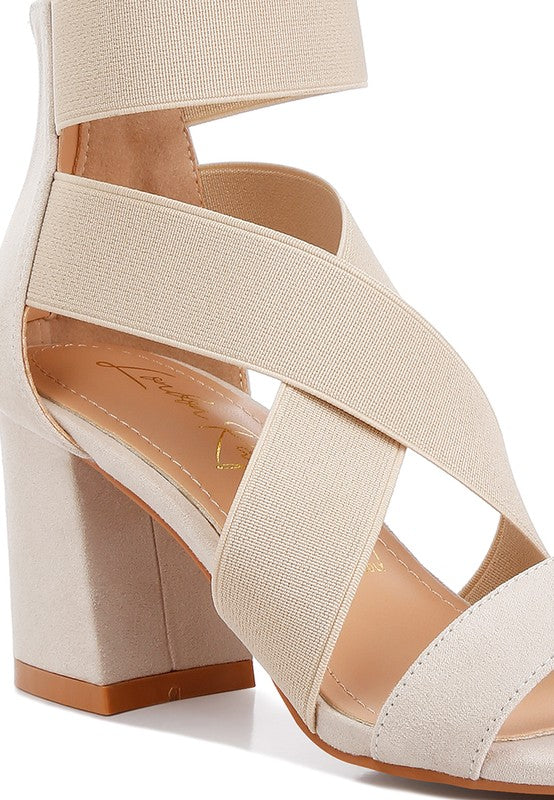 Beige women's strappy sandals for travel with comfortable heel