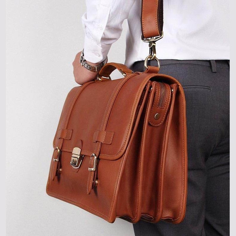 Genuine leather business bag in brown with multiple compartments for professionals and travelers