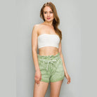 LITZ LA high waist belted shorts in light green with a stylish and comfortable design