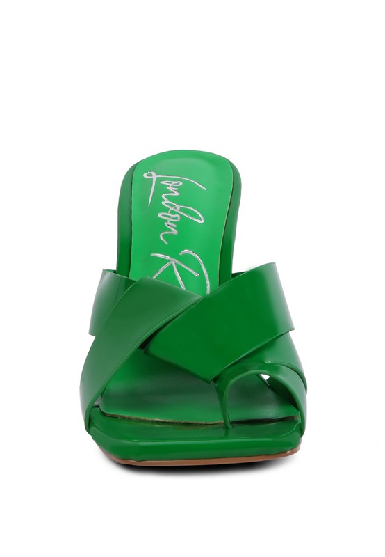 Green intertwined toe ring heeled sandals for stylish women's footwear