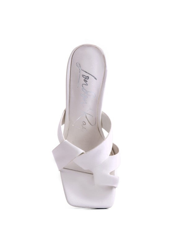 Women's white intertwined toe ring heeled sandals for stylish occasions
