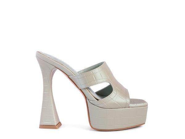 Rag Company Women's Heels in Light Beige, a stylish vacation footwear option for trendy summer outfits