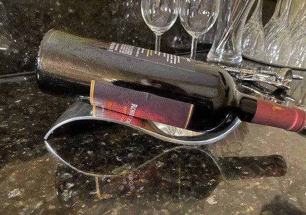 Minimalist Bottle Holder - VacationGrabs