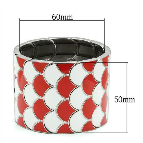 Red and white stretch bracelet with a scalloped design for stylish summer accessorizing