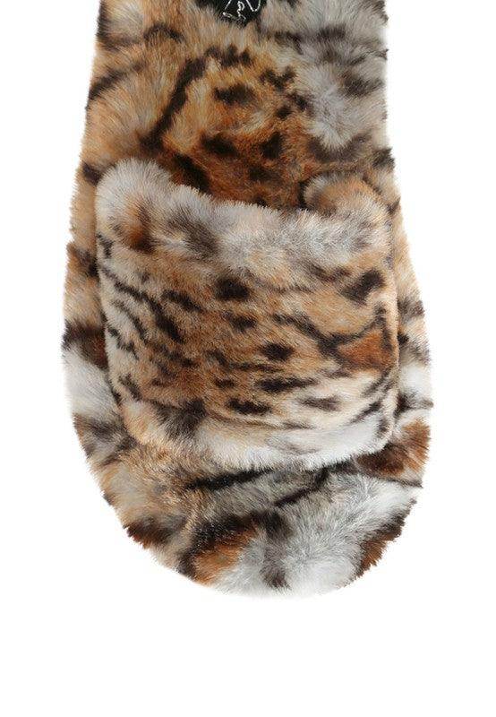 Snuggle-In Indoor Fur Flats - VacationGrabs