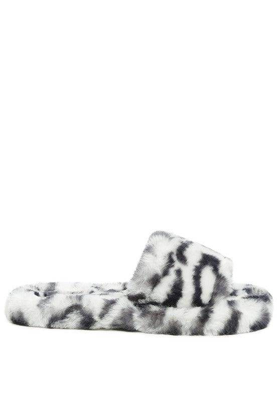 Snuggle-In Indoor Fur Flats - VacationGrabs