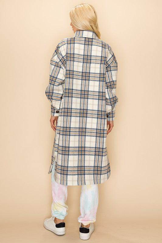 Back view of a trendy plaid jacket women from Andante USA with loose fit and stylish design
