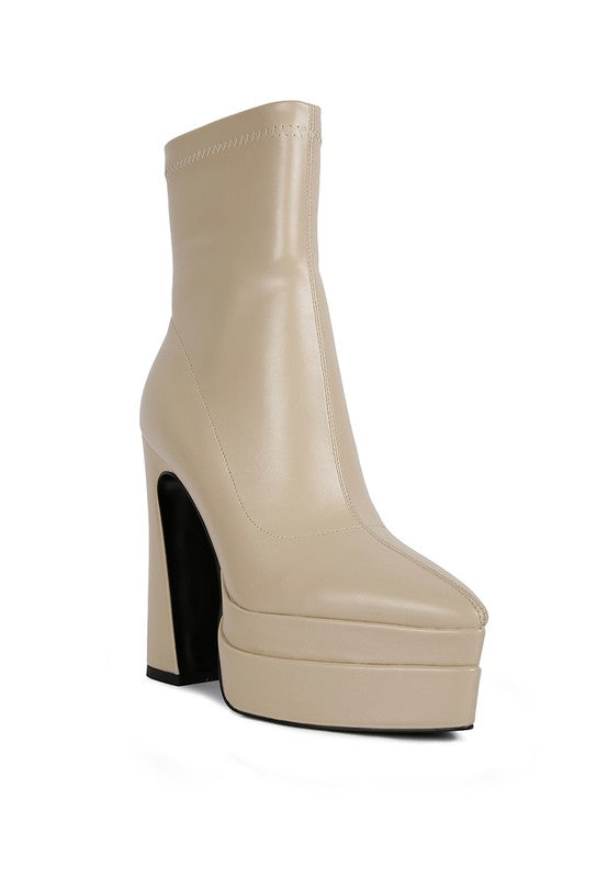 Rag Company stylish ankle boots in beige featuring a high platform for trendy vacation boots for women