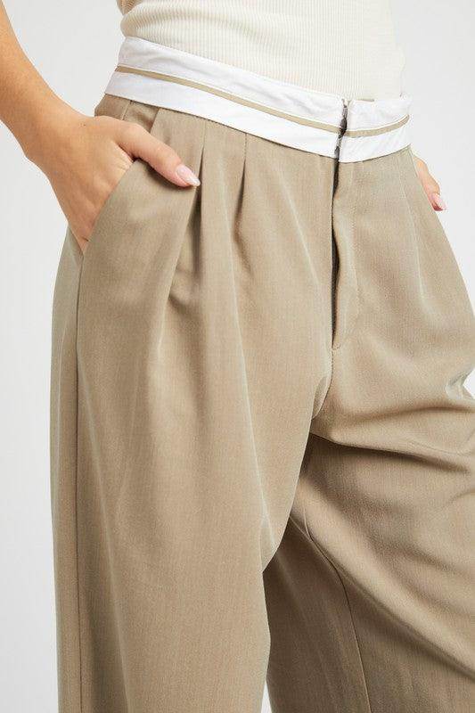 Emory Park unique waistband pants in light brown with stylish pleats and convenient side pockets
