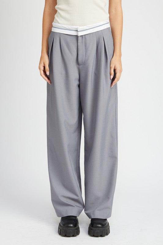 Emory Park unique waistband pants in gray with a comfortable pleated design and casual fit