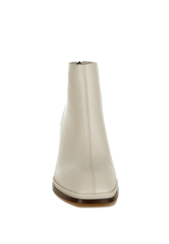 Rag Company women's ankle boots in off-white for a chic vacation style leather boots look