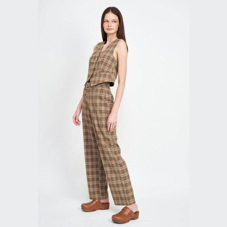 Emory Park Women's vacation style vest in plaid pattern, perfect for casual summer outfits