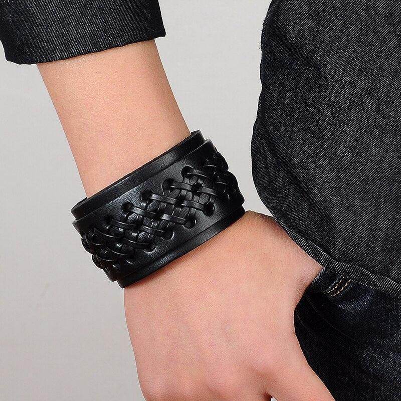 Vintage punk bracelets for men featuring a stylish woven leather design for a bold look