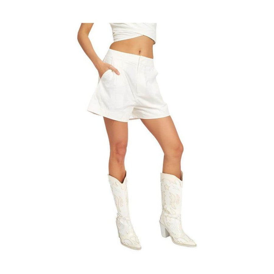 Emory Park white tucked shorts for women featuring a relaxed fit and side pockets