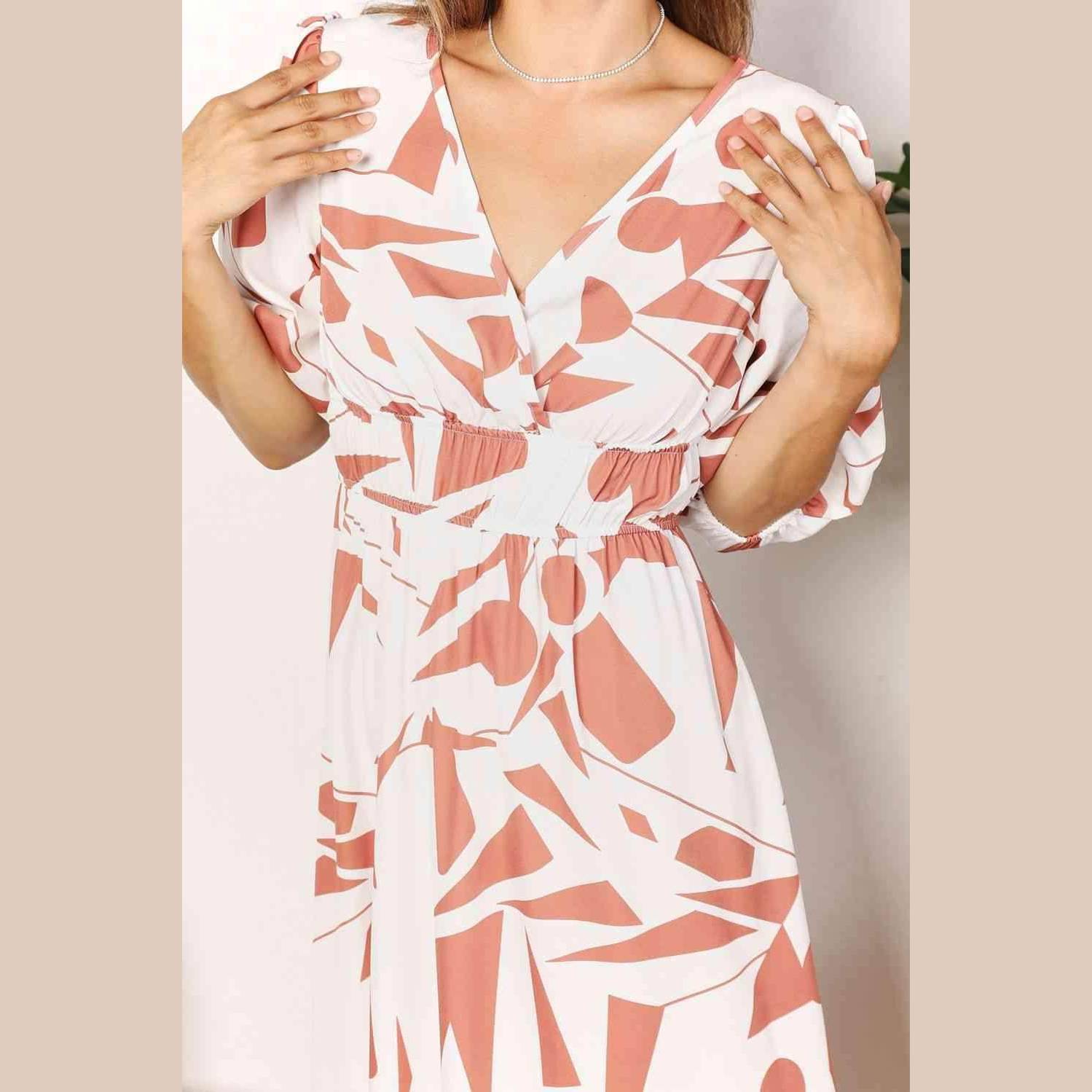 Trendsi balloon sleeve vacation dress with a stylish pattern and fitted waist for summer outings