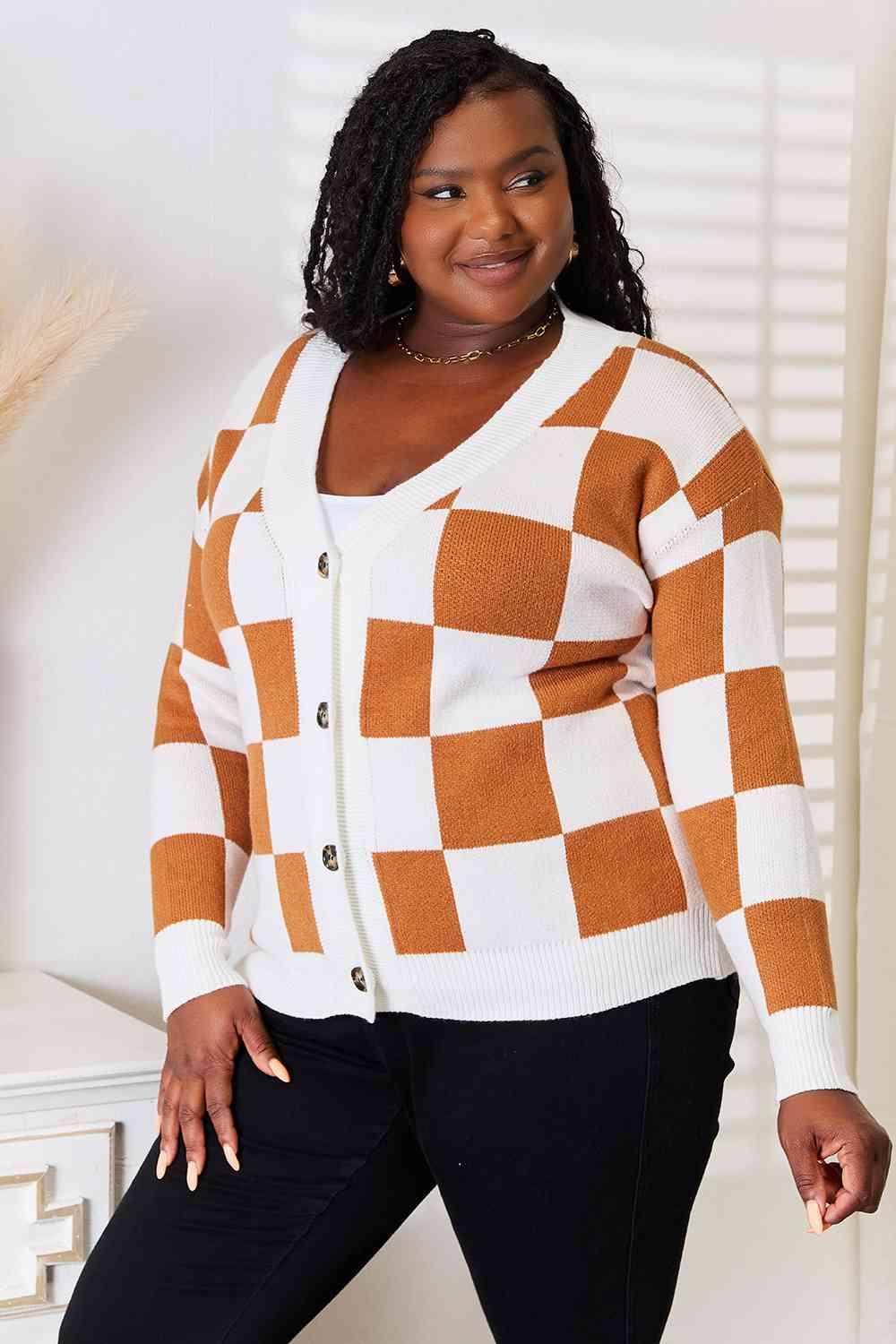 Trendsi women's checkered pattern sweater cardigan in orange and white with buttons and a v-neck design