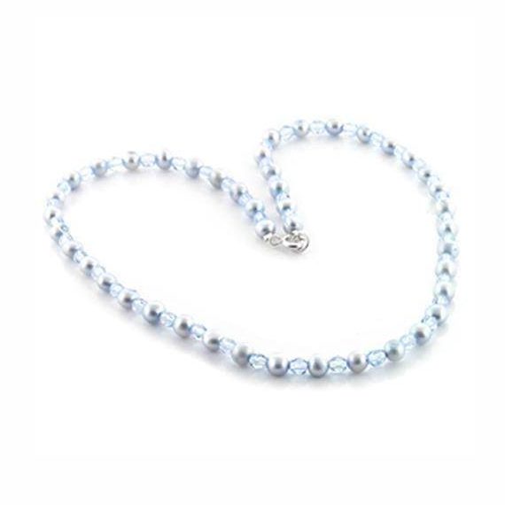 Elegant synthetic pearl necklace for travel featuring a stunning light blue design
