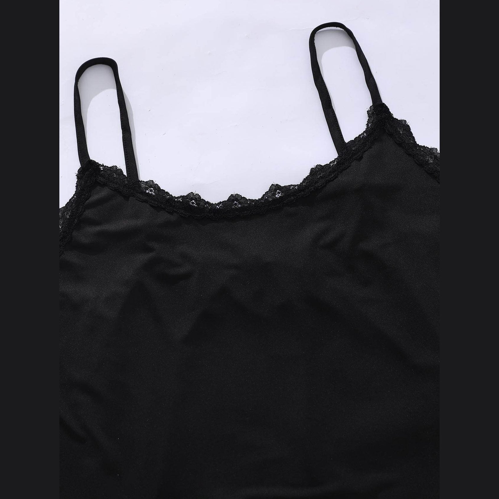 Trendsi plus size scoop neck pajamas in black with delicate lace trim for comfortable loungewear