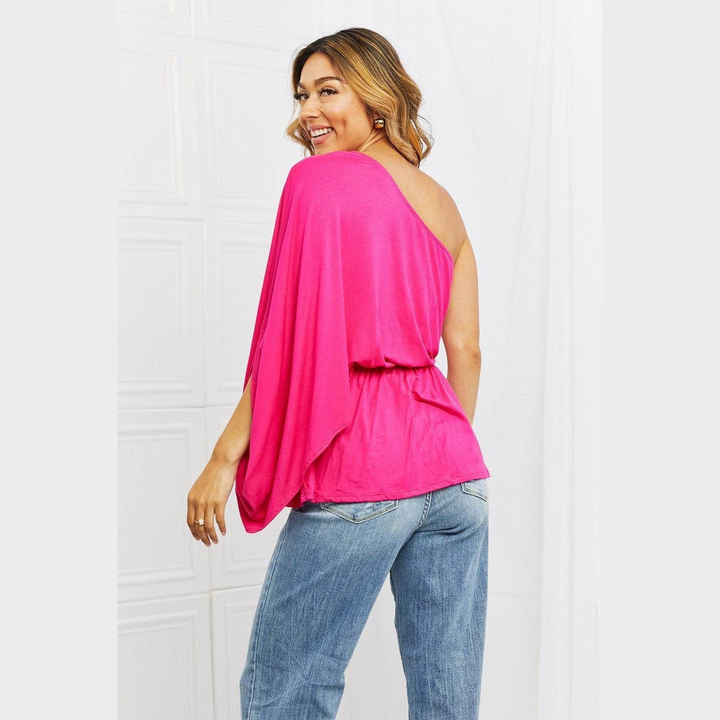Trendsi stylish vacation tops in bright pink with an asymmetrical cut and relaxed fit