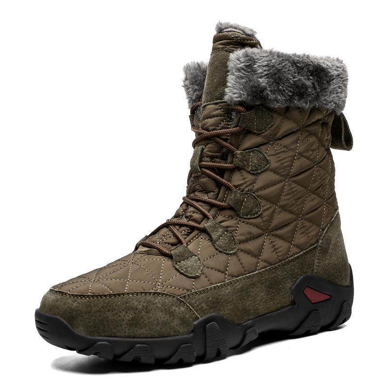 Thick winter boots for men featuring quilted design and faux fur lining for warmth and comfort