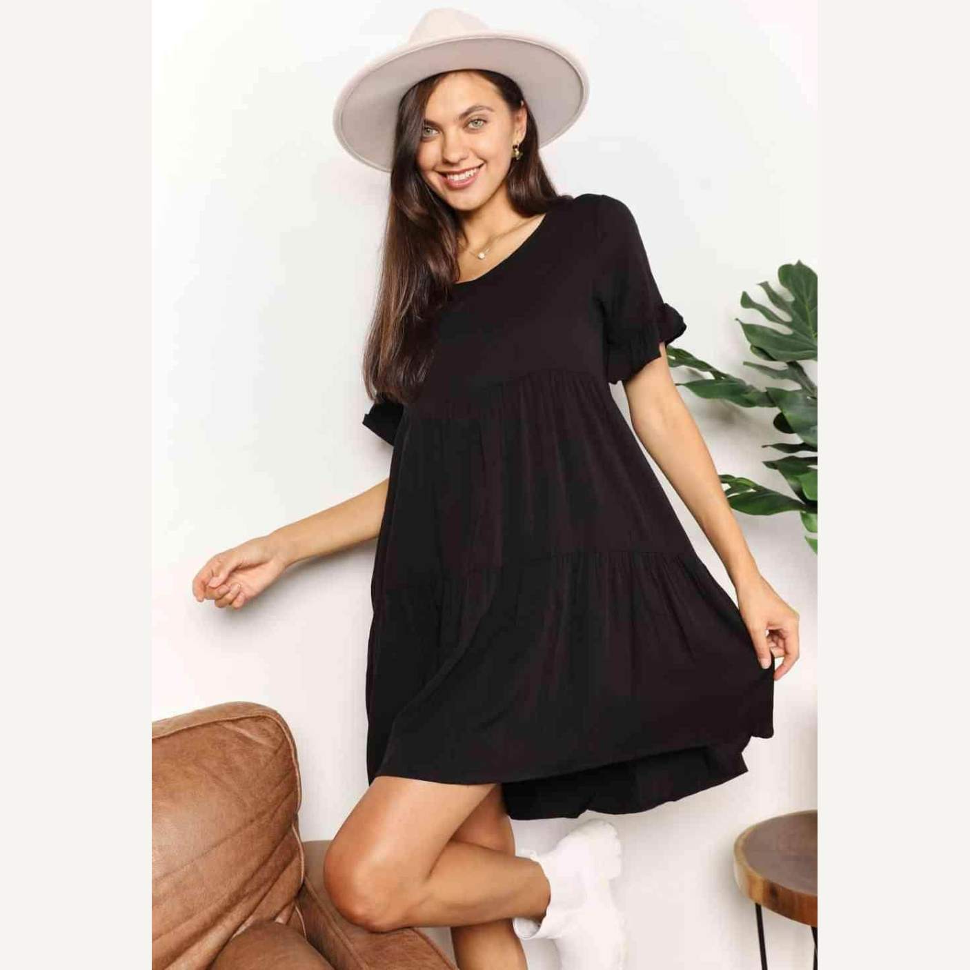Trendsi tiered summer dress in black with short sleeves and a relaxed fit for casual outings