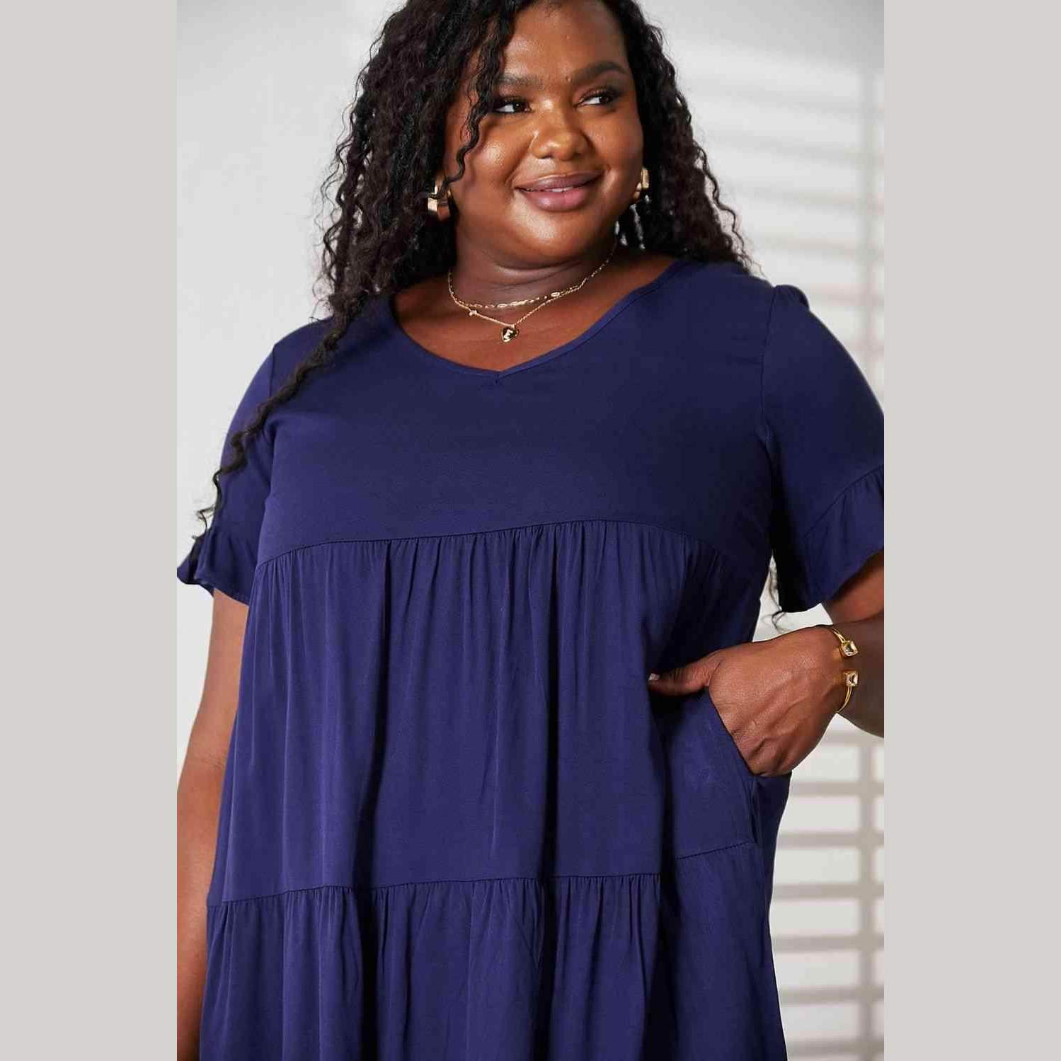Trendsi tiered summer dress in navy blue with short sleeves and pockets for a comfortable look