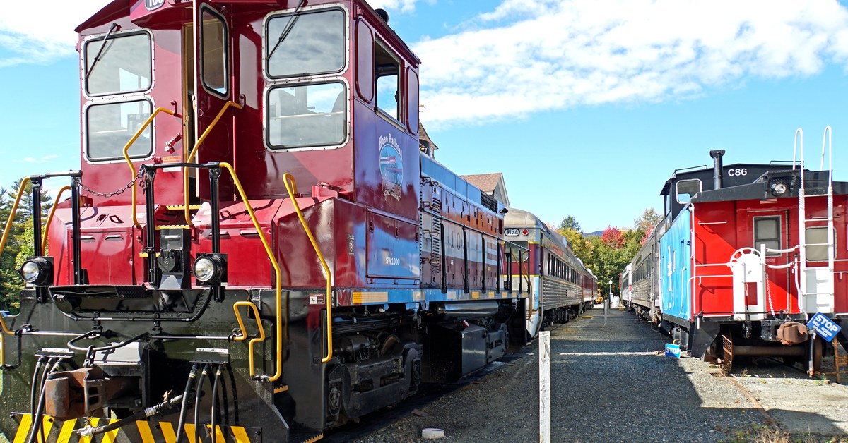 New England fall foliage train