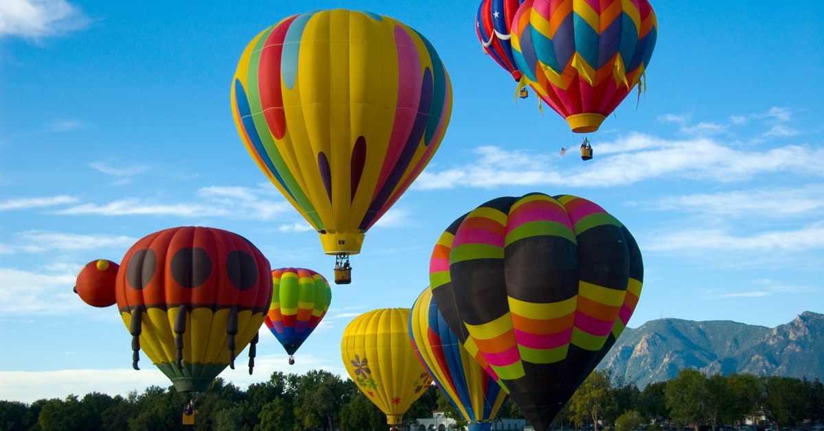 Colorado hot air balloon autumn