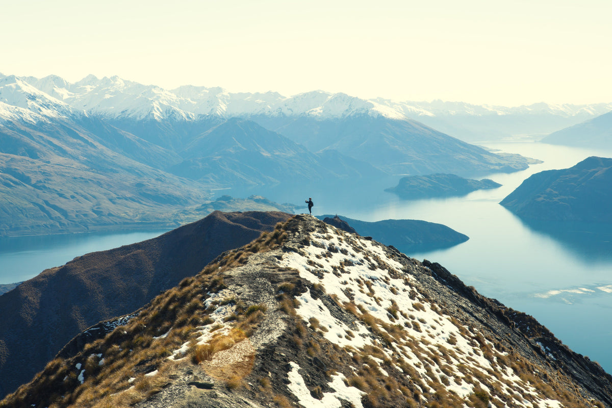 Snowy mountain ridge and hiking trail in New Zealand