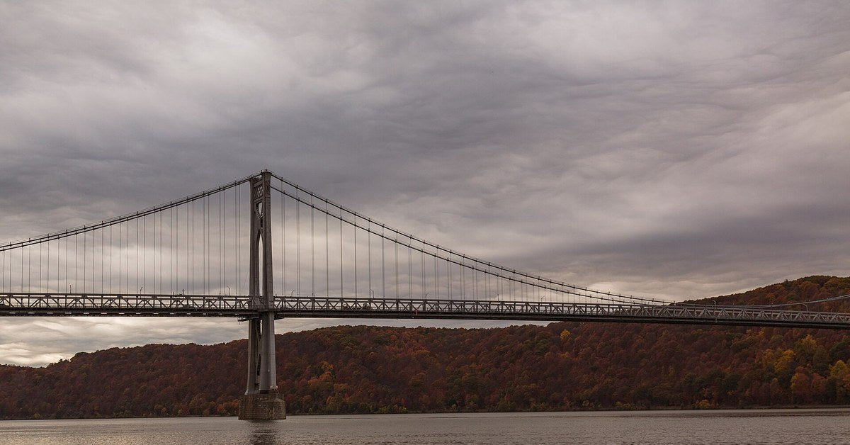 Hudson Valley in Autumn: Orchards, History, and Hikes