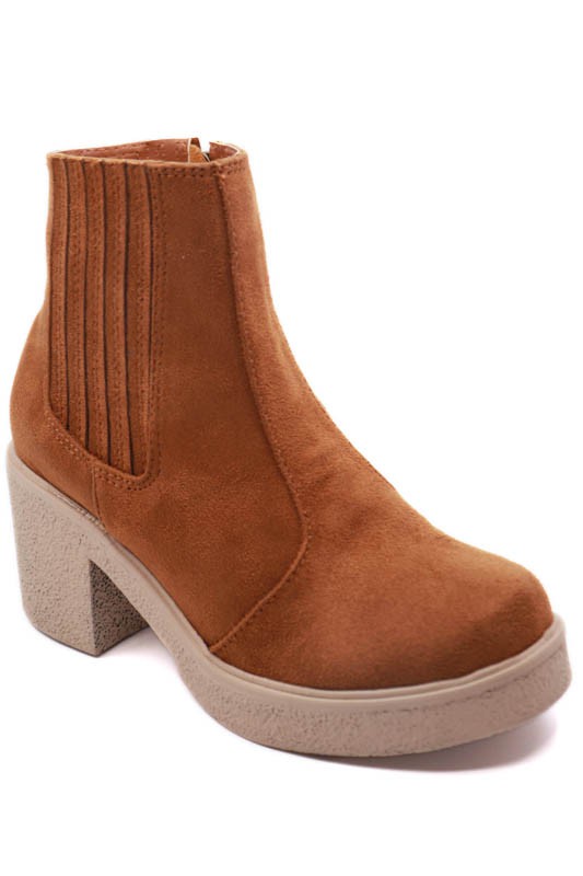 Women's Shoes - BootsSlip on Mid-Calf Chunk Boot - VacationGrabs