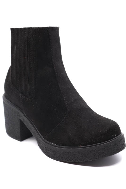 Women's Shoes - BootsSlip on Mid-Calf Chunk Boot - VacationGrabs