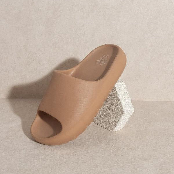 Women's Shoes - Sandals Women's Shoes Oasis Society Wyatt - Comfort Slides