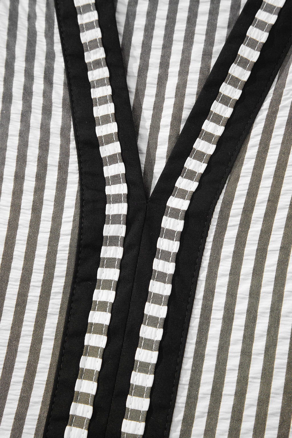 Stripe Contrast V-Neck Flutter Sleeve Midi Dress