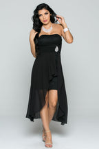Open back Lace and chiffon surplus dress with waist brooch.