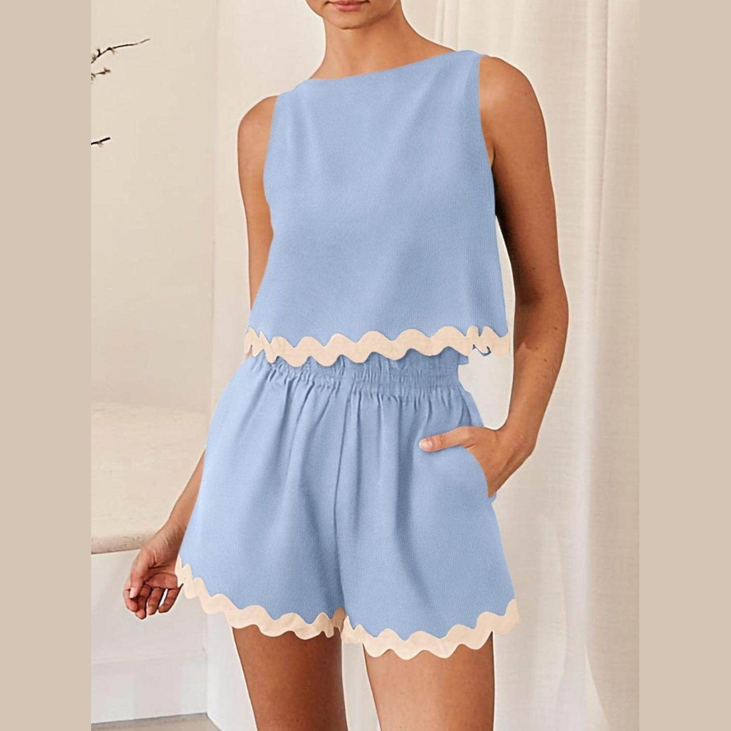 Contrast Trim Round Neck Top and Shorts Set - VacationGrabs