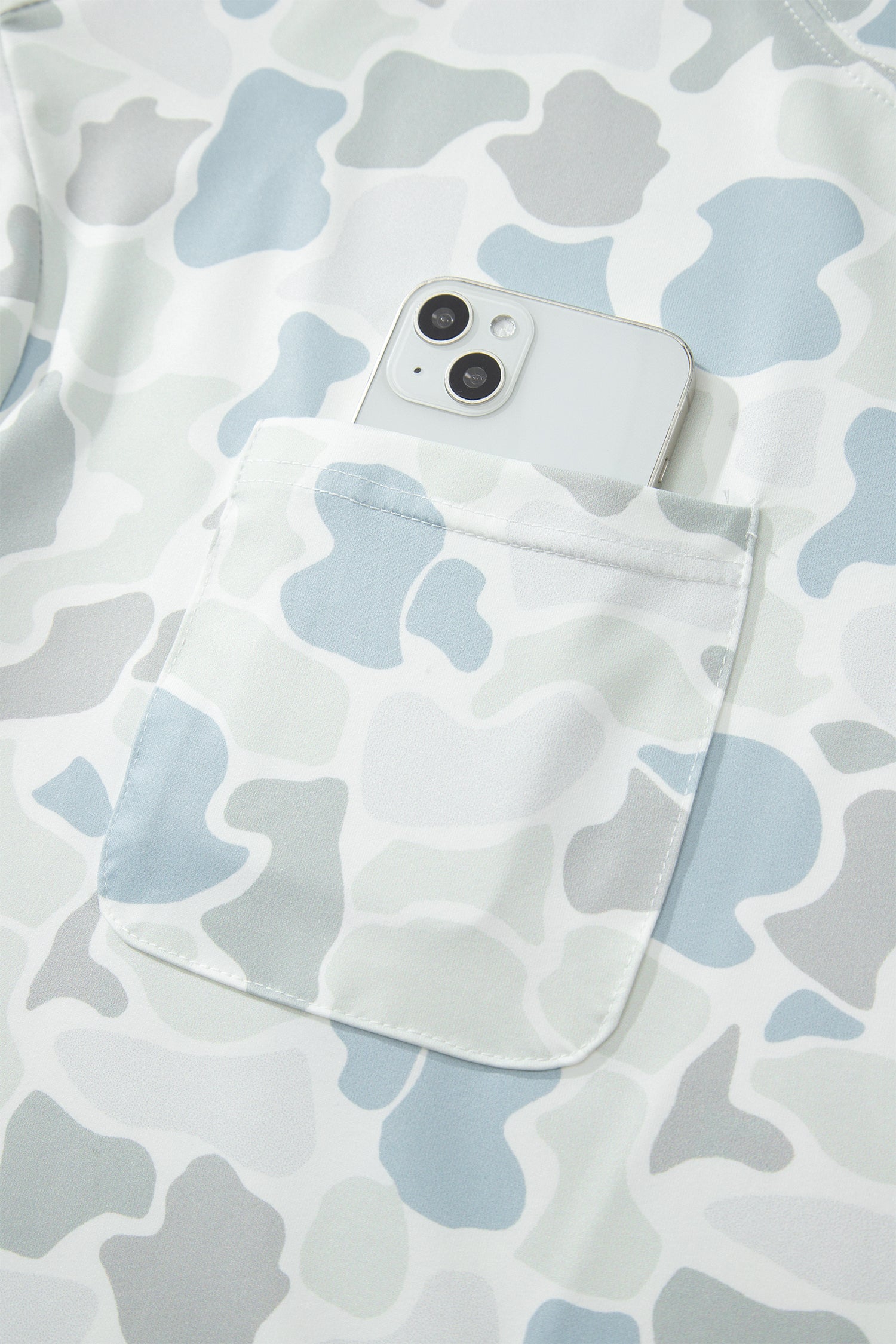 Ensemble T-shirt camouflage à manches courtes et short à cordon de serrage
