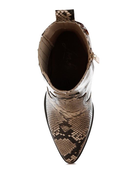 Rag Company stylish vacation ankle boots in snake print with pointed toe and zipper closure