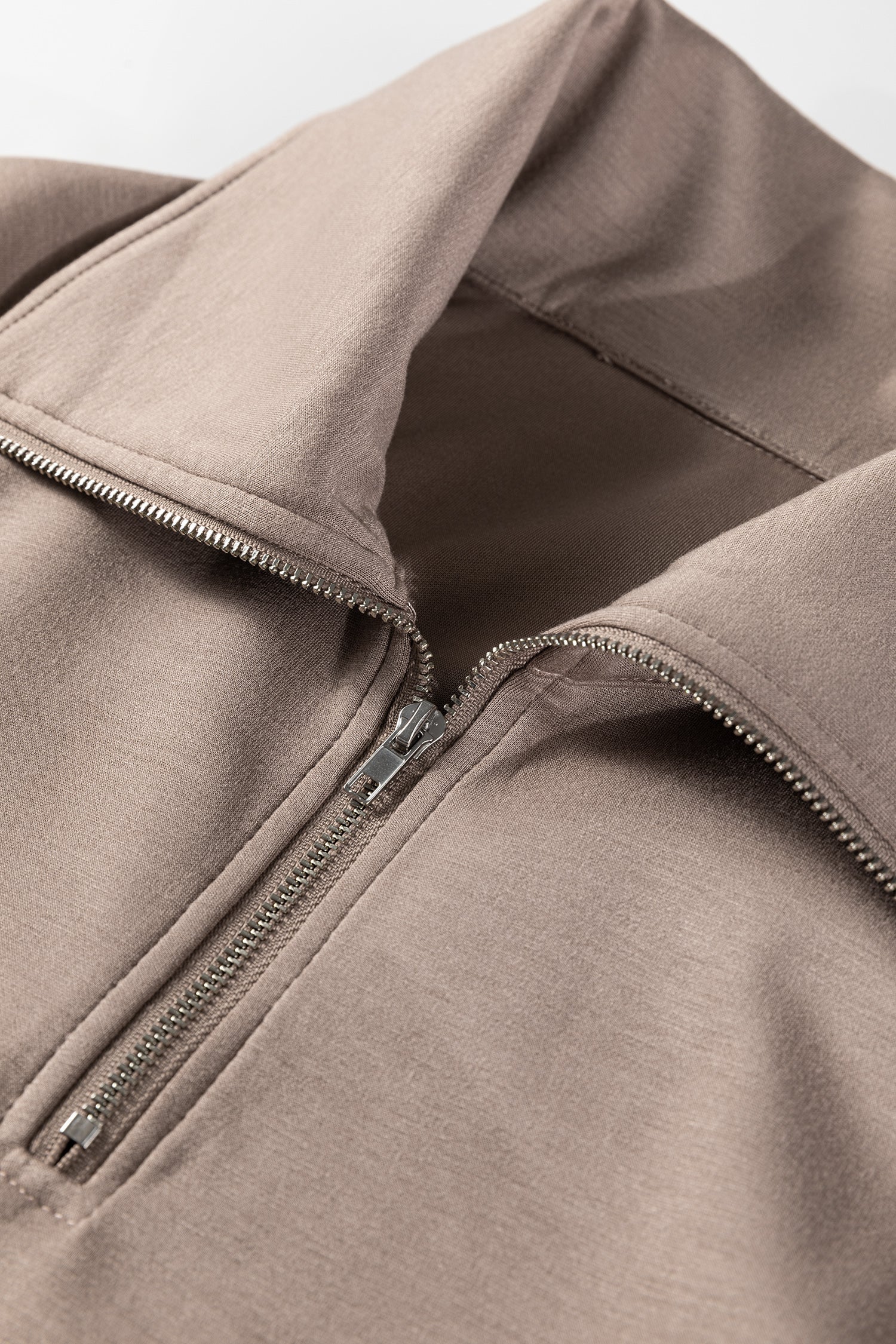Ensemble pull col zippé et pantalon à cordon de serrage