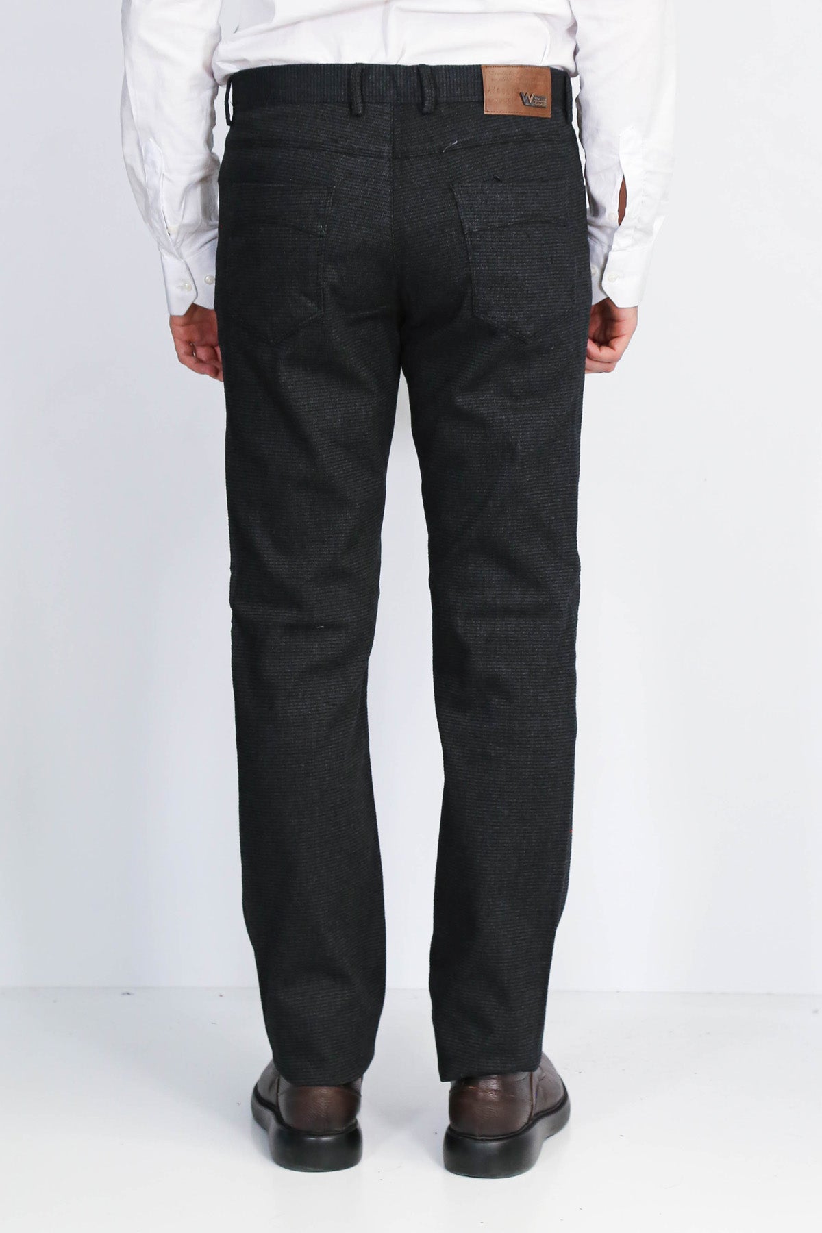 5 Pockets Cotton Black Men Pants – close up view