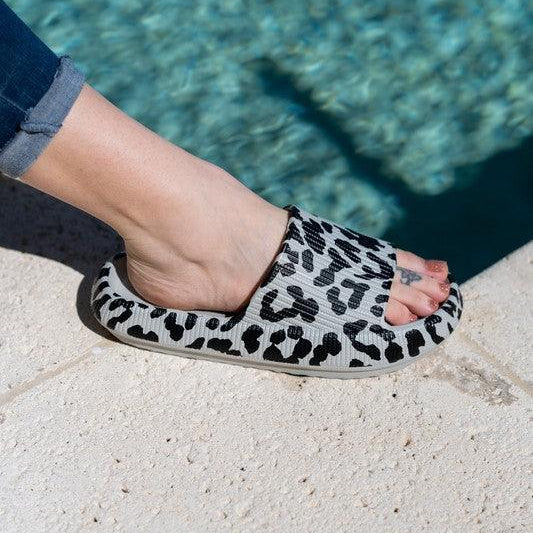 Women's Shoes - Sandals Women's Shoes Gray Leopard Insanely Comfortable Slides